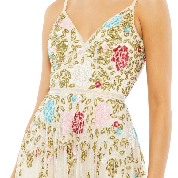 Mac Duggal 5400 *flawed* EMBELLISHED FLORAL SEQUINED GOWN - Picture 4 of 9